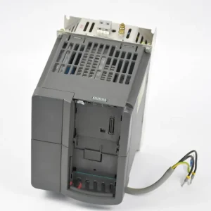Siemens Micromaster 6SE6440-2AB21-1BA0 Inkl. 6SE6400-3CC02-6BB0 Ver. A06/1.17 Finale Aktion