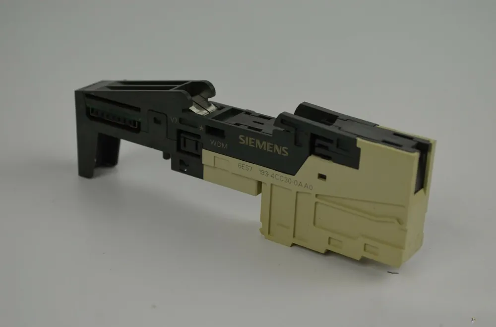 Letzte Chance Siemens simatic DP 6ES7 193-4CC30-0AA0 // 6ES7193-4CC30-0AA0