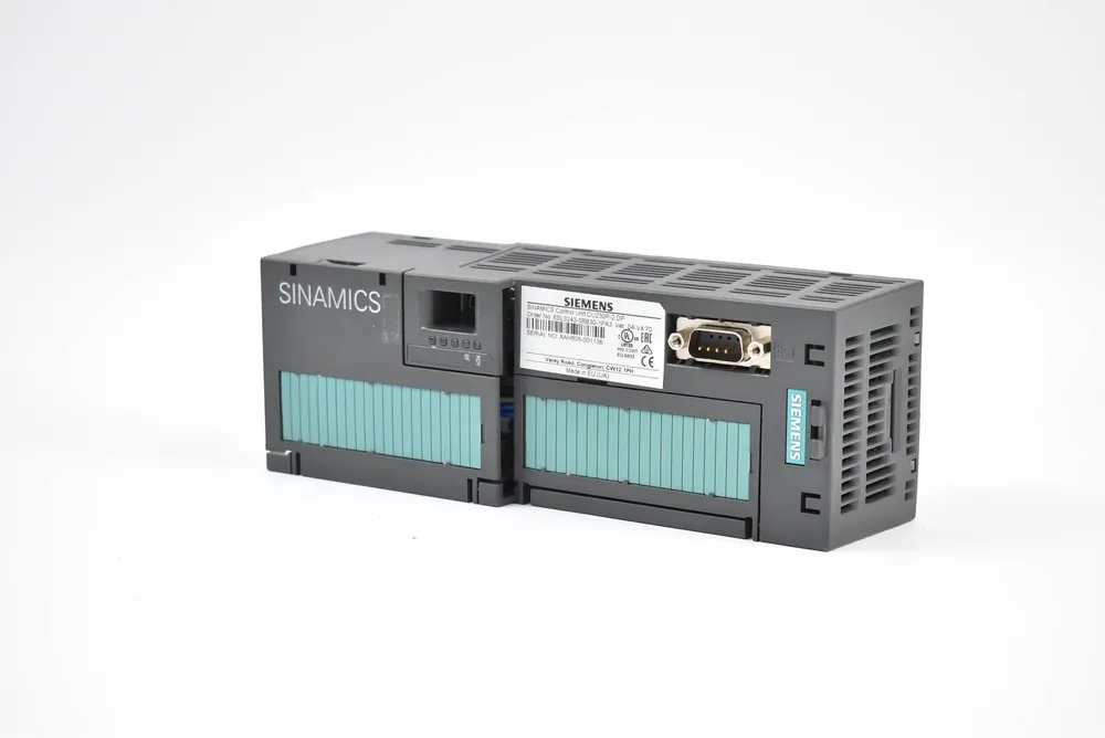 Siemens Control Unit 10VDC 24VDC 6SL3243-0BB30-1PA3 ( 6SL3 243-0BB30-1PA3 ) Neue Ware