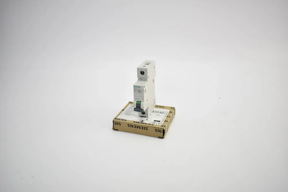 Highlight Siemens Leistungsschutzschalter 230/400 V 5SL4 110-6 ( 5SL4110-6 )