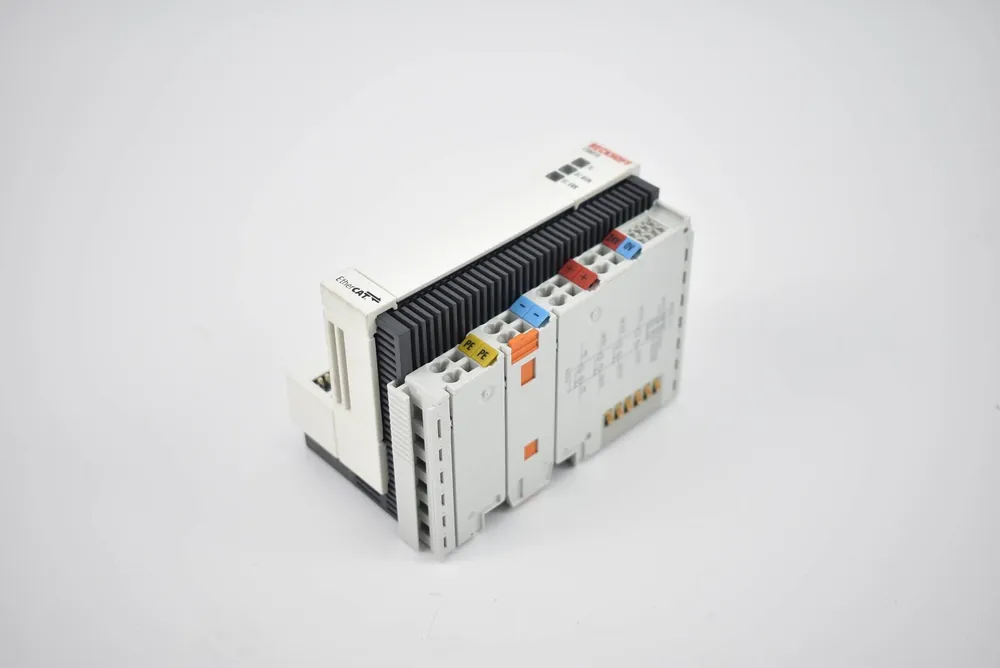 Beckhoff Embedded-PC mit EtherCAT-Slave CX8010 ( CX 8010 ) Nur Für Kurze Zeit