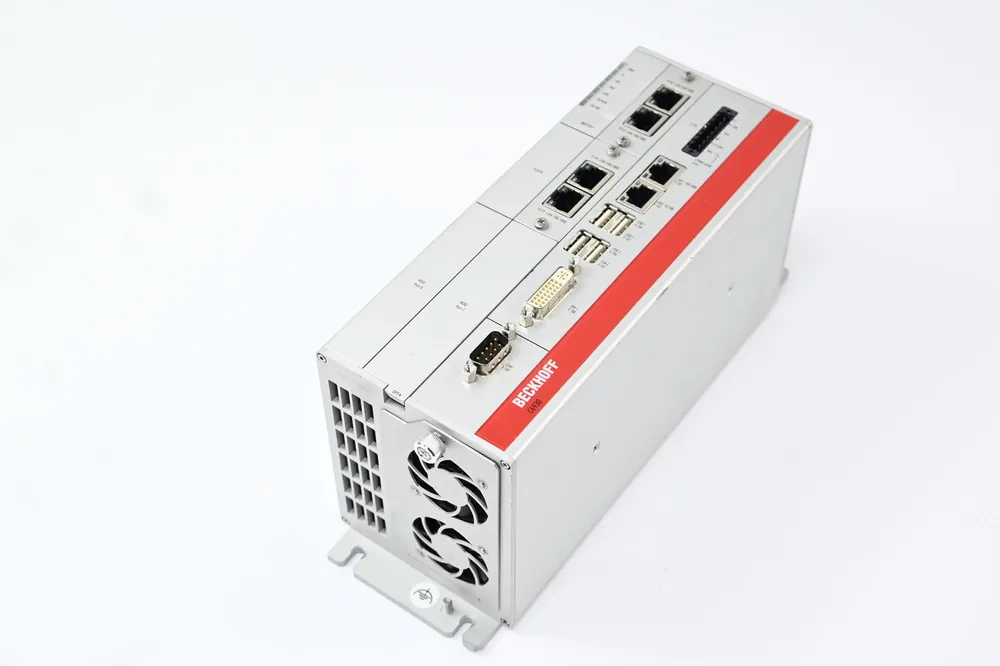 Beliebt Beckhoff Schaltschrank-Industrie-PC C6930-1001