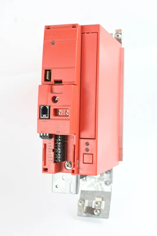 SEW-Eurodrive Movitrac B Umrichter MC07B0015-5A3-4-S0 inkl. FSC11B Begrenztes Angebot