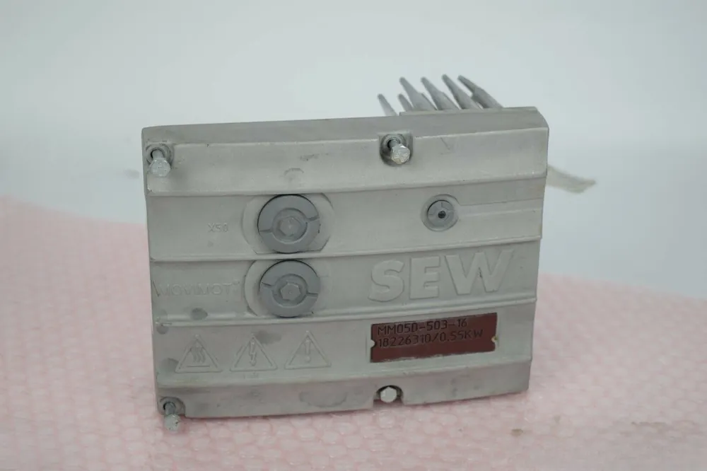 Markenprodukt SEW Eurodrive Movitrac Typ: MM05D-503-16