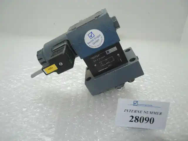 4/2 Wegeventil, Id-Nr. ET624, Rexroth Nr. 4WE6D53/AG24NK4 + Rückschlagventil Rexroth Nr. Z1S6P1-33/V Billig