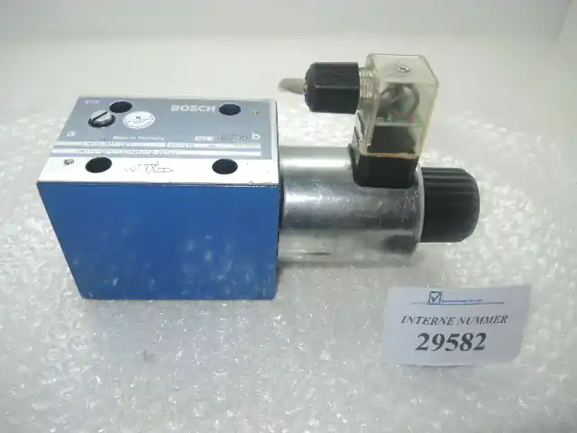 4/2 Wegeventil, Bosch Nr. 0810001987 Neu Im Sortiment