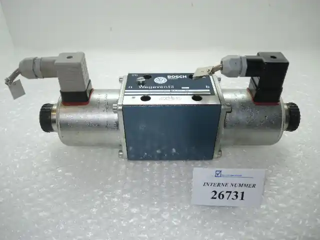 Neue Ware 4/3 Wegeventil, Bosch Nr. 0810001050