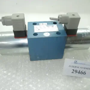 4/3 Wegeventil, Ident Nr. 10665465, Rexroth Nr. 4WE10Q32/CG24N9Z4 Ausverkauf