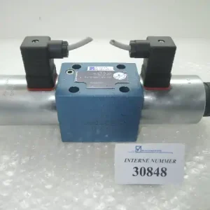 Nur Heute 4/3 Wegeventil, Rexroth Nr. 5-4WE10E33/CG24N9Z4