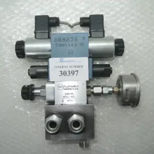 Hydraulikblock Auswerfer, Ident Nr. 89474366 Neue Ware